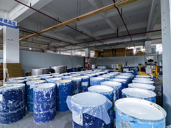 膠水庫存區(qū)展示